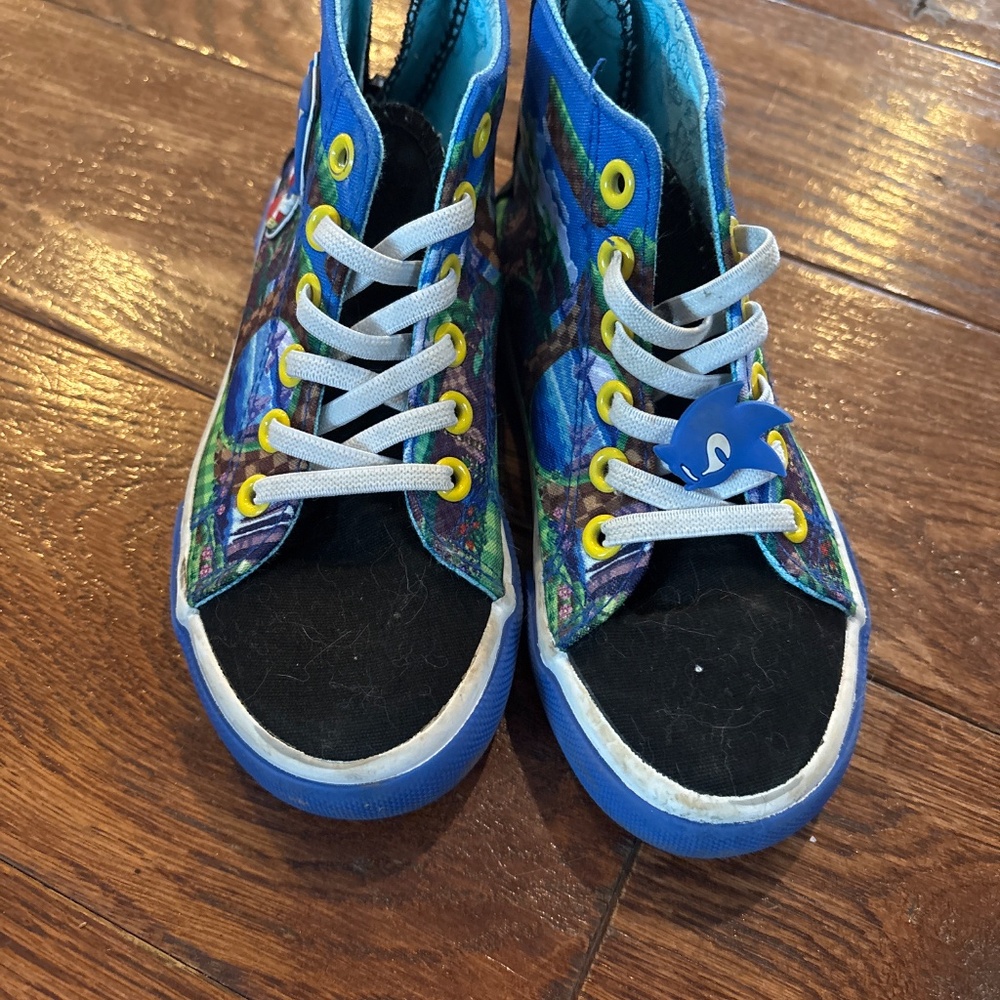 Sonic High Tops - Picture 2 of 5